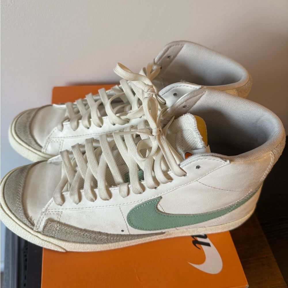 Nike Mens Blazer Mid '77 PRM White Lace-Up High-Top Sneakers men 9.5 women 11 - Picture 3 of 12